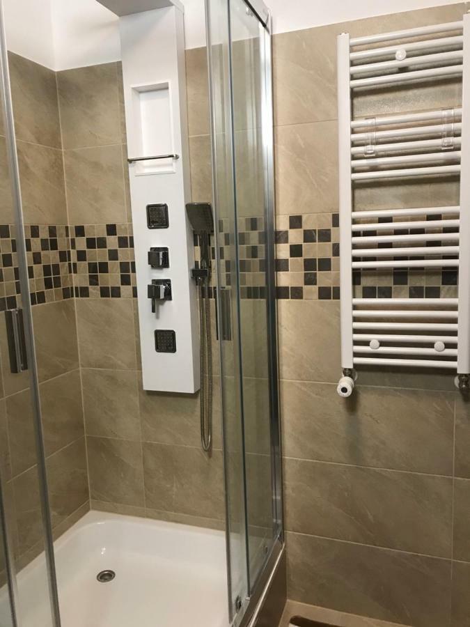 Luna Apartment Budapest Eksteriør billede